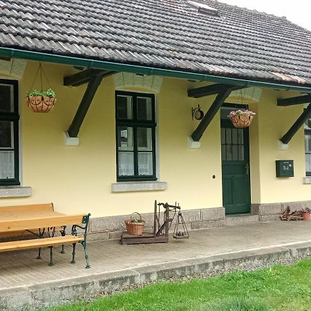 Апартаменти Nostalgie Bahnhof Гмюнд Екстер'єр фото