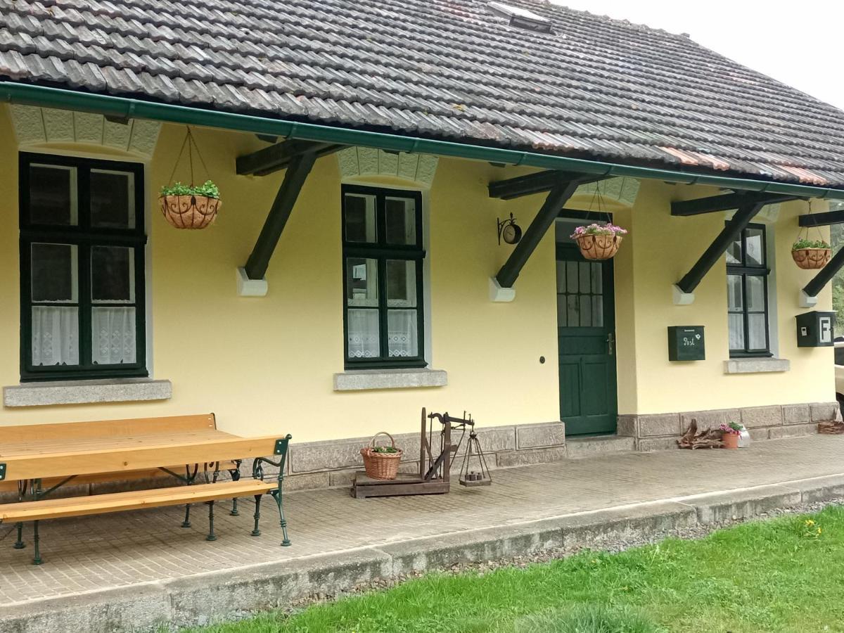 Апартаменти Nostalgie Bahnhof Гмюнд Екстер'єр фото